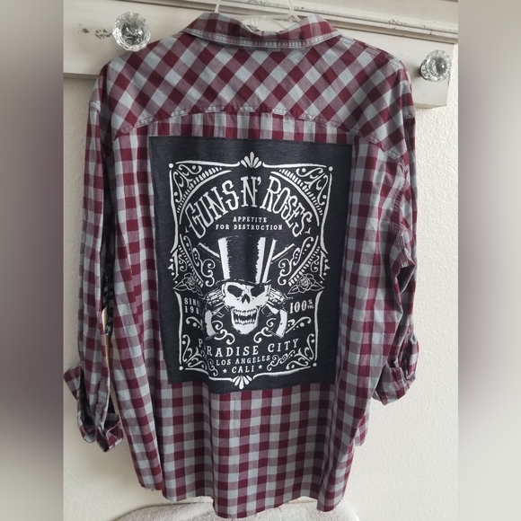 GUNS & ROSES Button Down shirt L - Picture 1 of 2